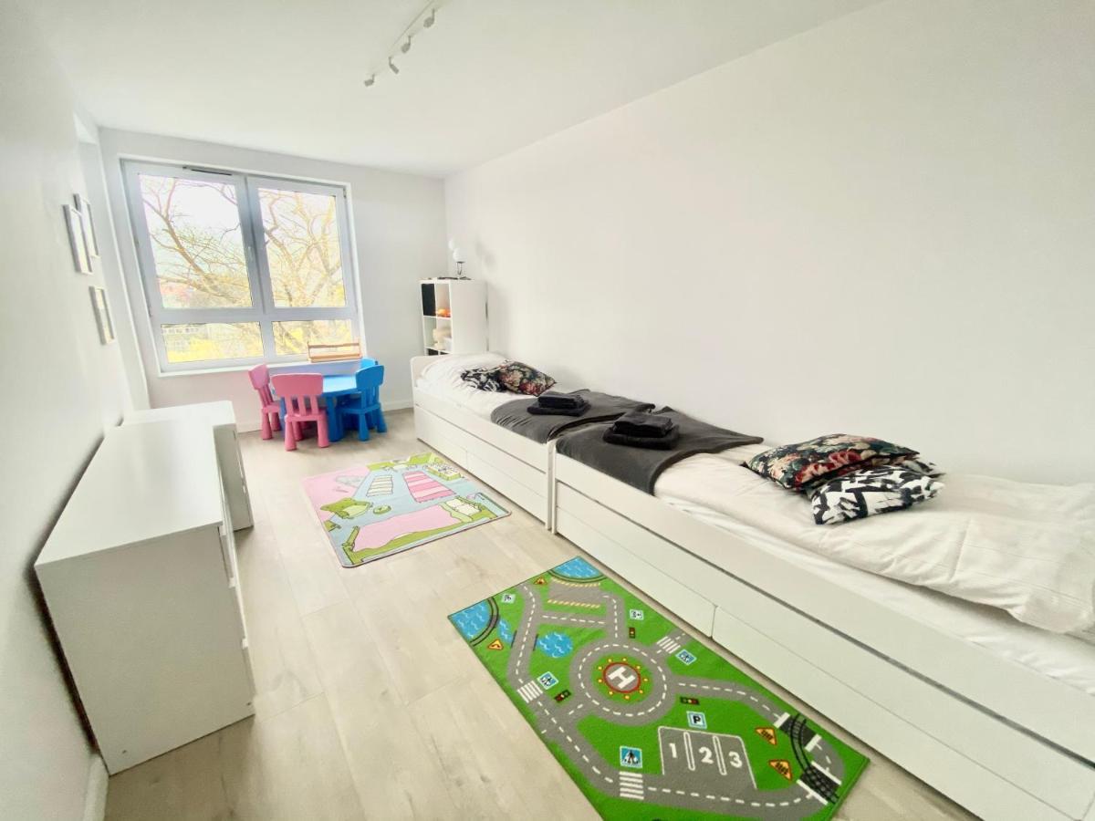 Rodzinny Apartament Platany Centrum Kolobrzeg Exterior photo